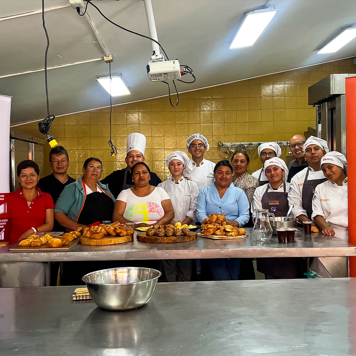 La Carrera de Gastronomía de la UHE capacita a comunidades vulnerables para fortalecer sus emprendimientos