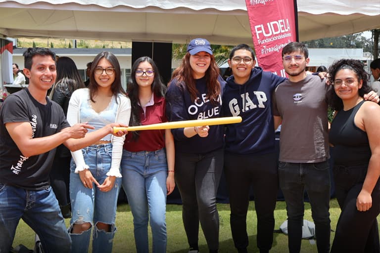 Alianza entre la Universidad Hemisferios y FUDELA