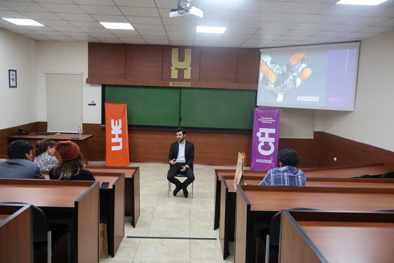 Facultad de Ciencias Humanas y Sociales promueve la resolución pacífica de conflictos sociales