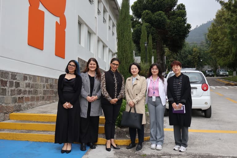 UHE fortalece lazos internacionales con Corea del Sur