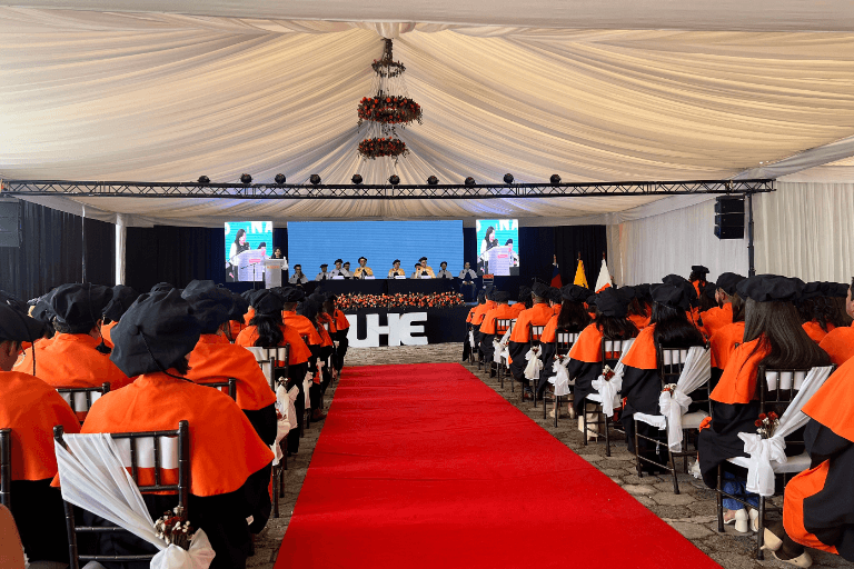 Ceremonias de graduación XVII