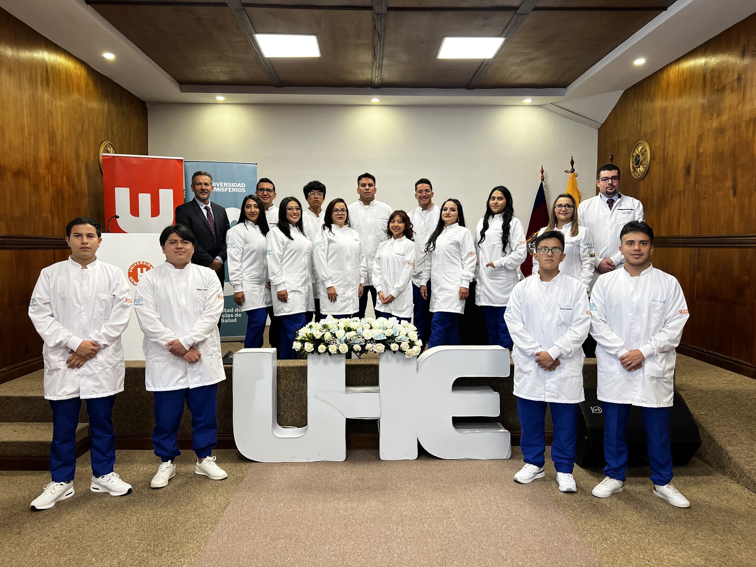 Décimo primera ceremonia de Mandil Blanco