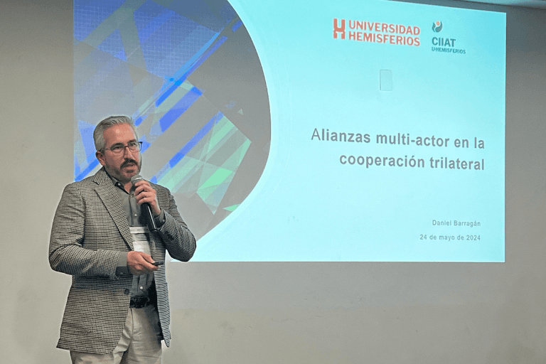 UHE presente en foro regional de cooperación trilateral