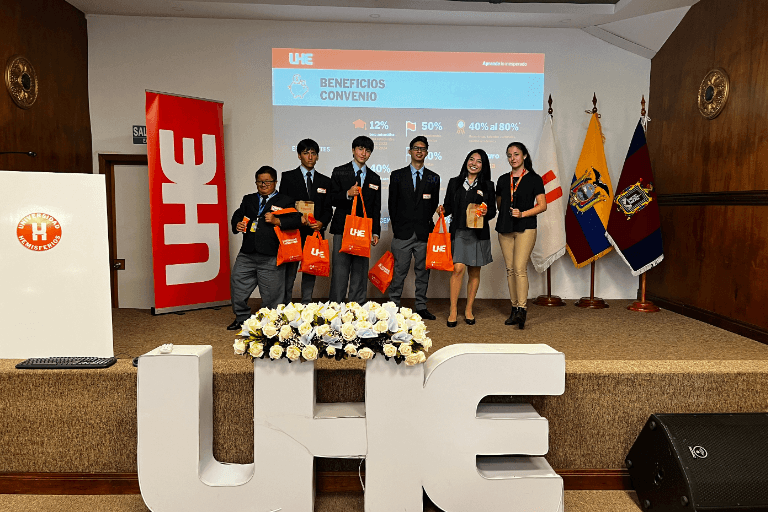 UHE HUNT: Unidad Educativa Particular Adventista Sur