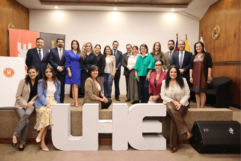Primera Promoción de nuestra Certificación de Comunicación en Crisis y Seguridad