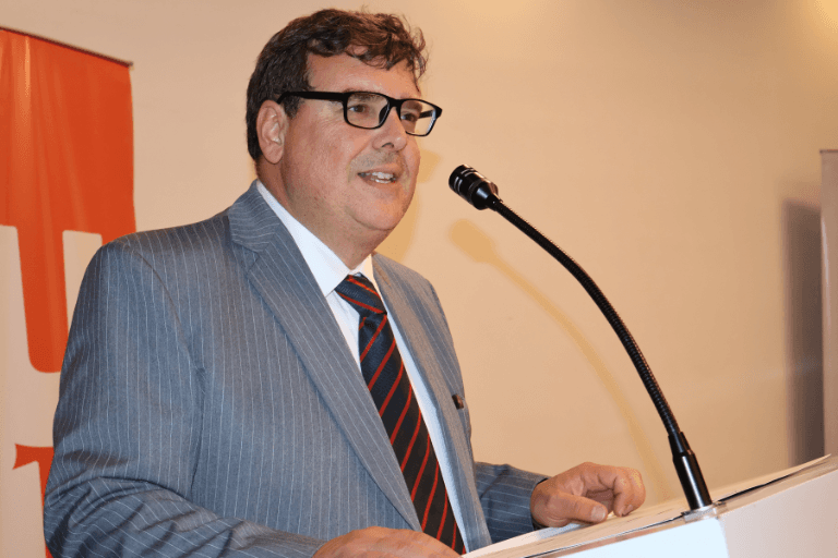 Carrera de Derecho de la UHE fortalece la cultura de paz