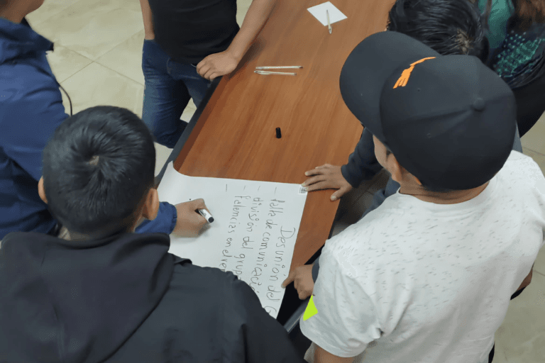 Fortaleciendo lazos en la UHE: Taller de trabajo y reconocimiento en Equipo