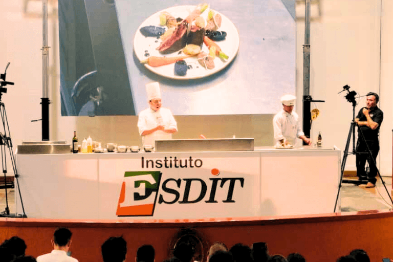 Chef Giovanni Barba representa a la Universidad Hemisferios en prestigioso Congreso Gastronómico Peruano
