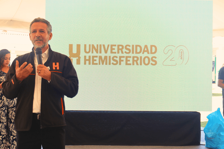 Celebramos 20 años de trayectoria con nuestra comunidad universitaria