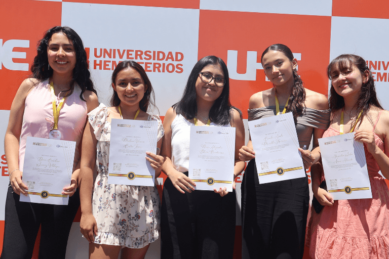 UHE Honors You: Reconocemos la excelencia académica de nuevas generaciones