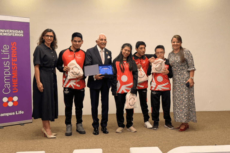 Universidad Hemisferios reconoce la labor de Olimpiadas Especiales Ecuador