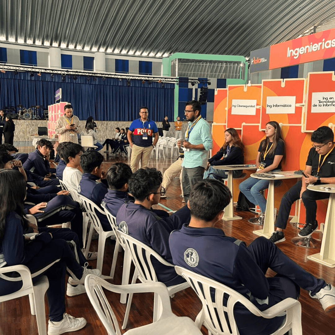 ¡Hola Profesión! Conectando con el Futuro