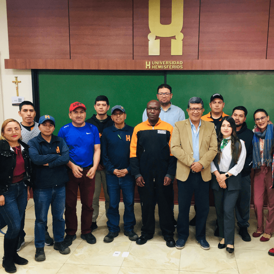 Personal de Seguridad y Planta Física de la UHE recibe capacitación en educación financiera
