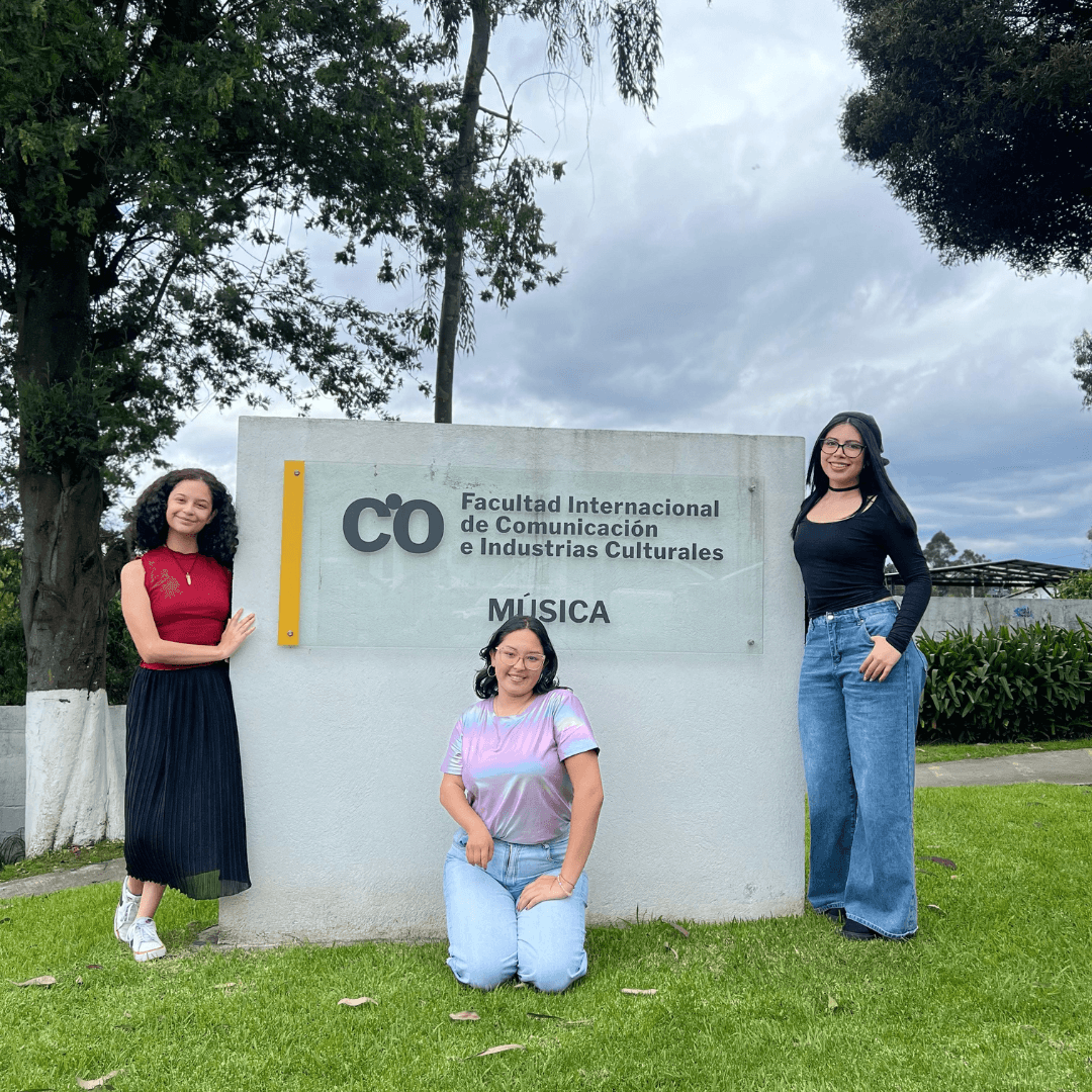 Estudiantes de la UHE seleccionadas para prestigiosa residencia "Creadoras sonoras" del Teatro Nacional Sucre