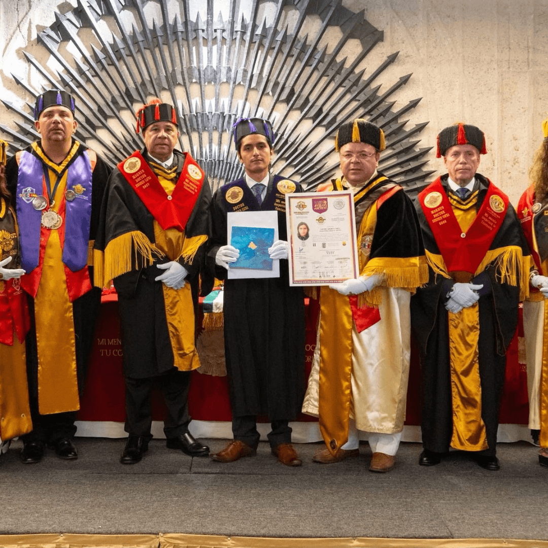Roberto Viana, Alumni UHE, recibe Doctorado Honoris Causa por su labor musical y social en Ecuador y Paraguay