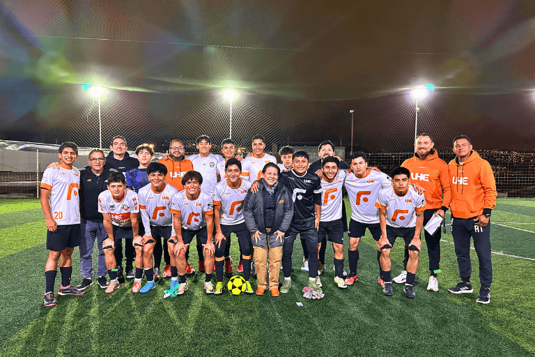 Selección masculina de fútbol UHE logra victoria histórica en el Torneo Sky