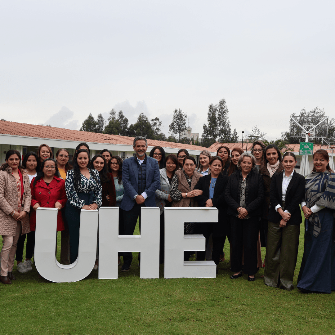 UHE celebró a las madres de su comunidad con un brunch en el restaurante Escuela de Gastronomía
