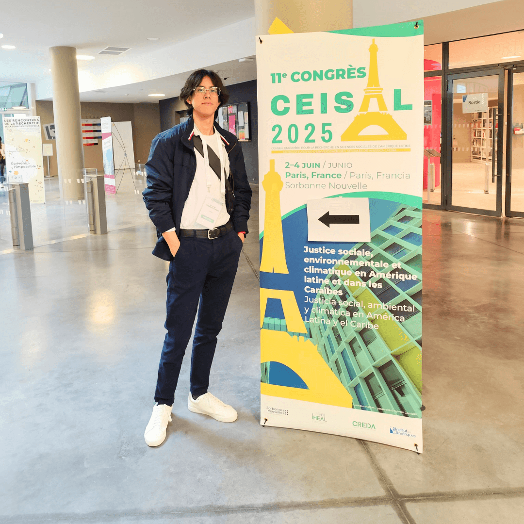 Egresado de la Universidad Hemisferios expone investigación sobre cooperación ambiental China–CELAC en Congreso CEISAL en París