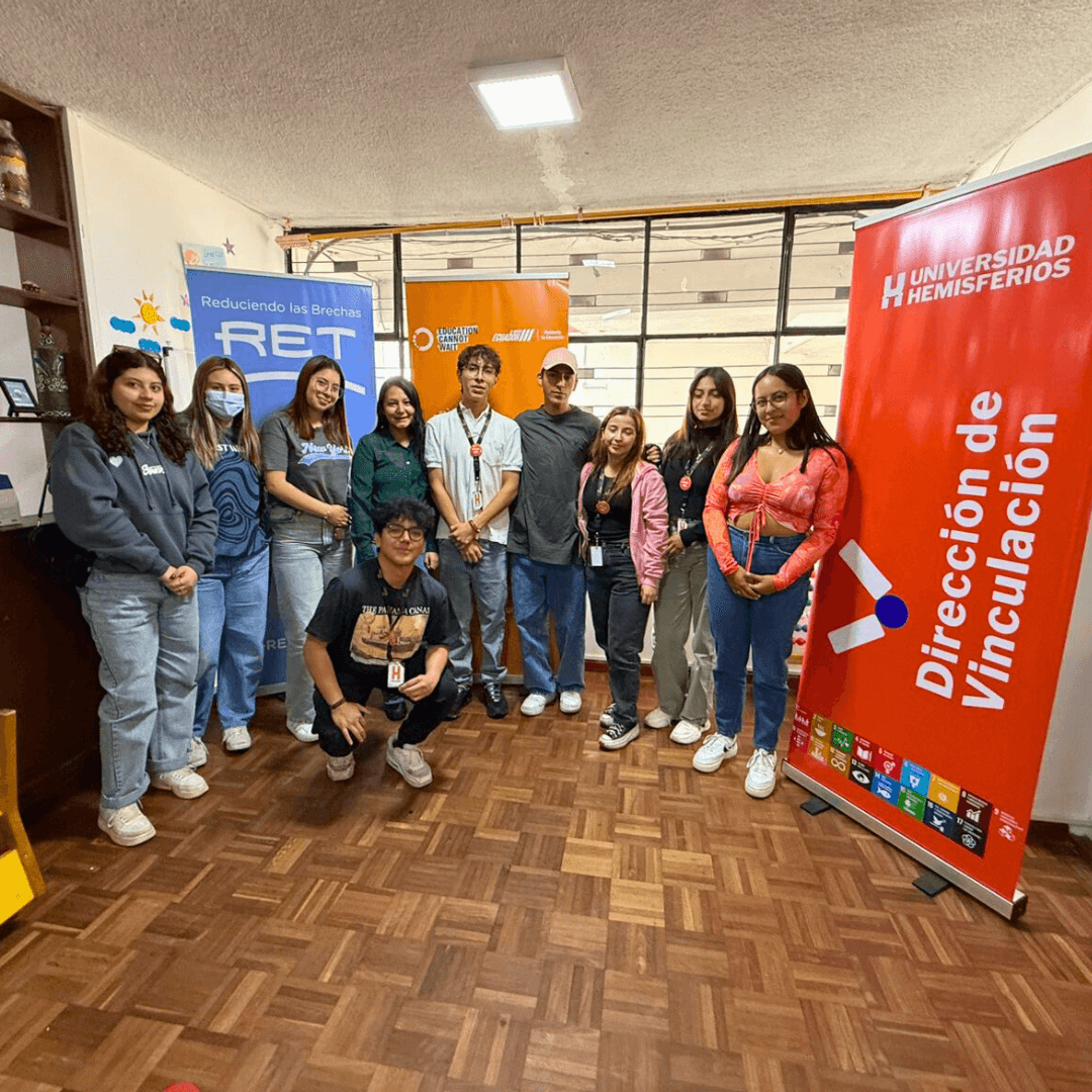 Estudiantes UHE fortalecen procesos de inclusión educativa y formación social en alianza con RET