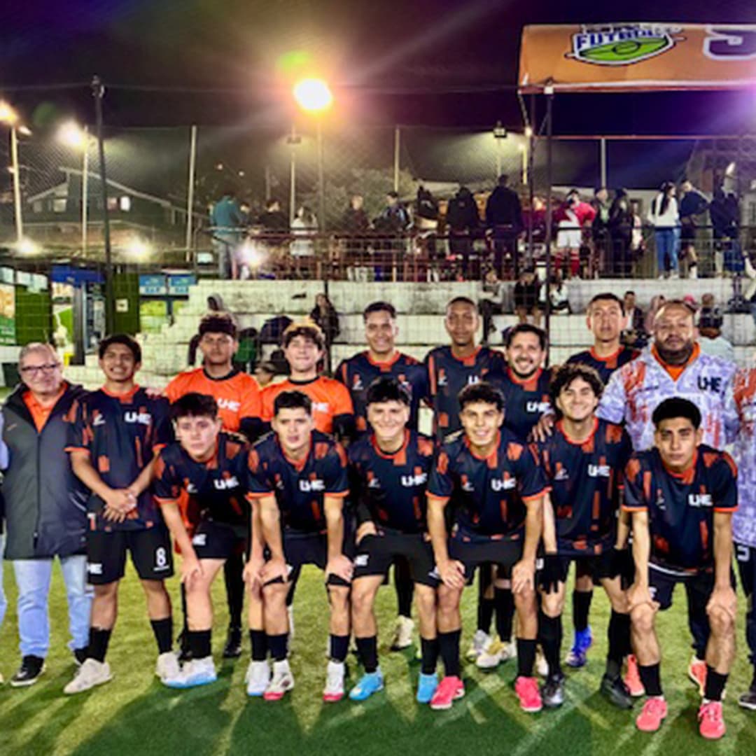 Universidad Hemisferios arrasa en la Copa Aniversario SKY 2025 con una victoria histórica