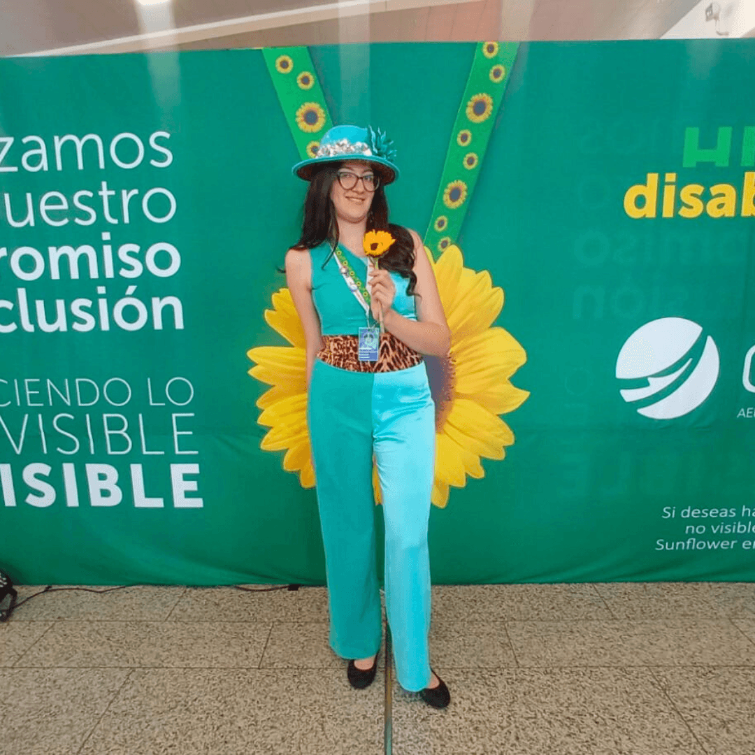 Carolina Mora de la UHE capacitó sobre atención inclusiva