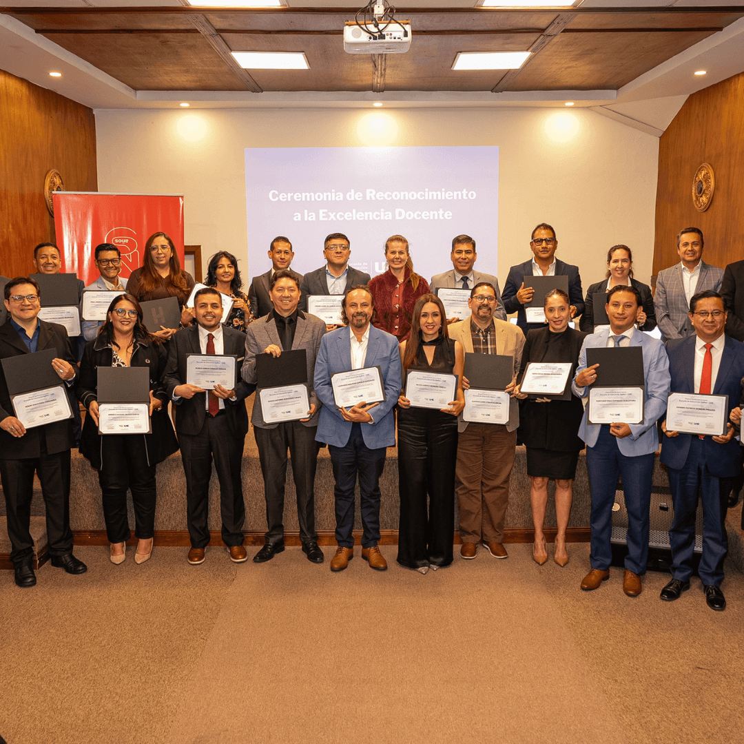 UHE reconoció a profesores por su excelencia profundamente humana