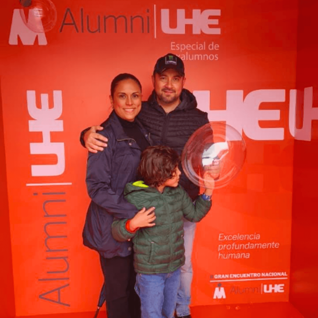 El Gran Encuentro Nacional Alumni reunió a generaciones de la UHE en una jornada de celebración y conexión
