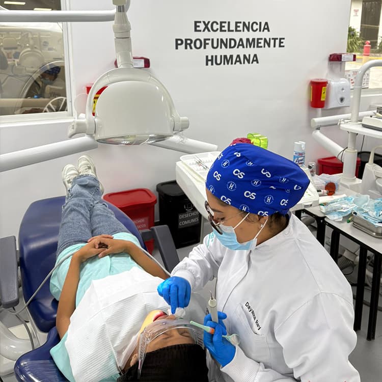 Proyecto de vinculación: atención y prevención odontológica en zonas rurales - Proyecto Ana