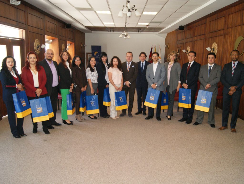 Universidad de Los Hemisferios y ASECCBI firman un convenio interinstitucional en beneficio de los estudiantes