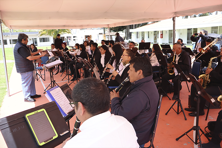 Concierto de la Banda Sinfónica del Consejo Provincial de Pichincha en la UHE