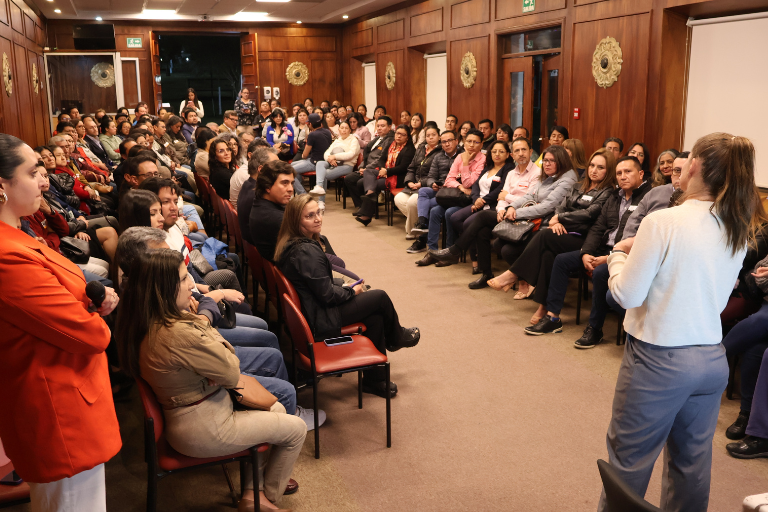 2 - Universidad Hemisferios