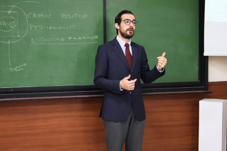 Estrategias de inversión Universidad Hemisferios Competencias Emprendedoras Estrategias De Inversión Estrategias De Inversión Universidad Hemisferios