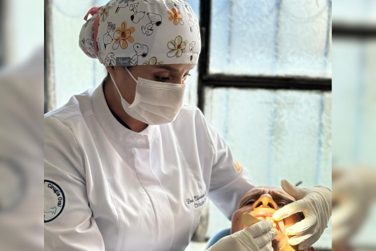 vinculación odontología 6 - Universidad Hemisferios