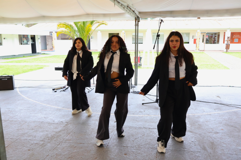 Voces y danza Universidad Hemisferios Vibra Uhe Una Celebración De Talento Arte Y Comunidad Universitaria