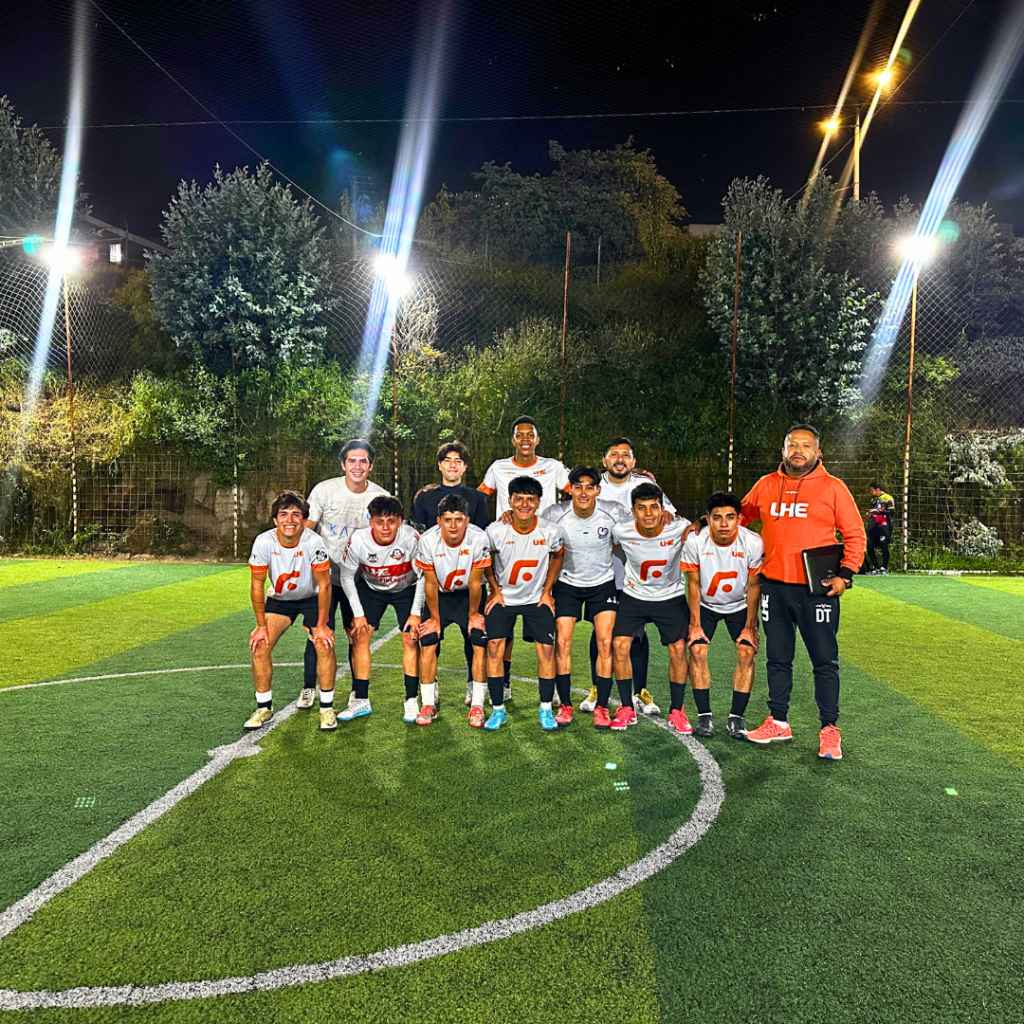UHE alcanza histórica victoria 13-0 en el Torneo Sky