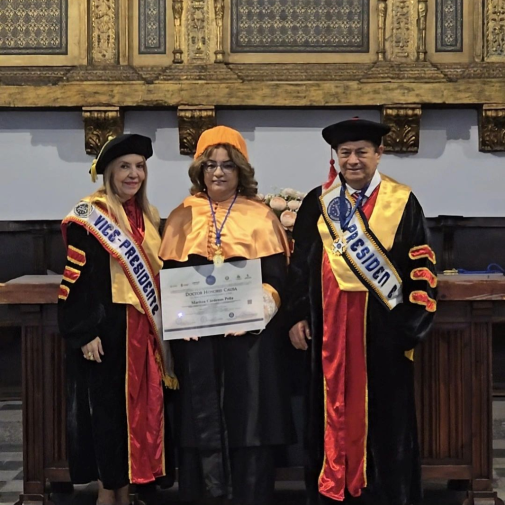 Maritza Cárdenas, Alumni UHE, recibe Doctorado Honoris Causa por su labor en Derechos Humanos