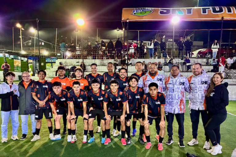 19nota31 Universidad Hemisferios Universidad Hemisferios Arrasa En La Copa Aniversario Sky 2025 Con Una Victoria Histórica