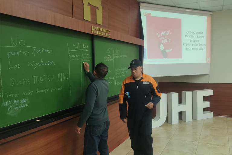 30nota22 Universidad Hemisferios La Uhe Promueve El Bienestar Emocional Laboral Con Jornadas Sobre Amor Propio Y Límites Sanos