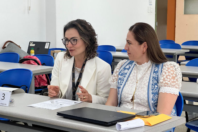 VINCULACION REAPS 4 Universidad Hemisferios Vinculación Uhe Y Puce Impulsan Taller Para Docentes En Aprendizaje Y Servicio