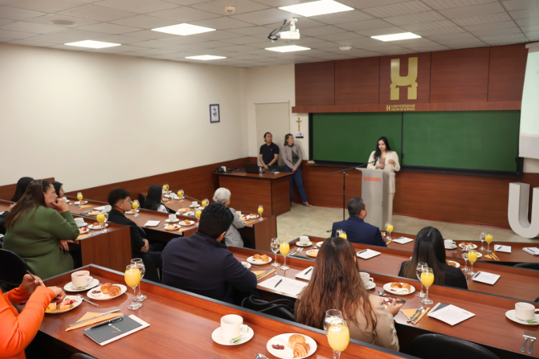 lanzamiento de hiring room UHE 2 Universidad Hemisferios Universidad Hemisferios Impulsa La Conexión Laboral Con El Lanzamiento De hiring Room