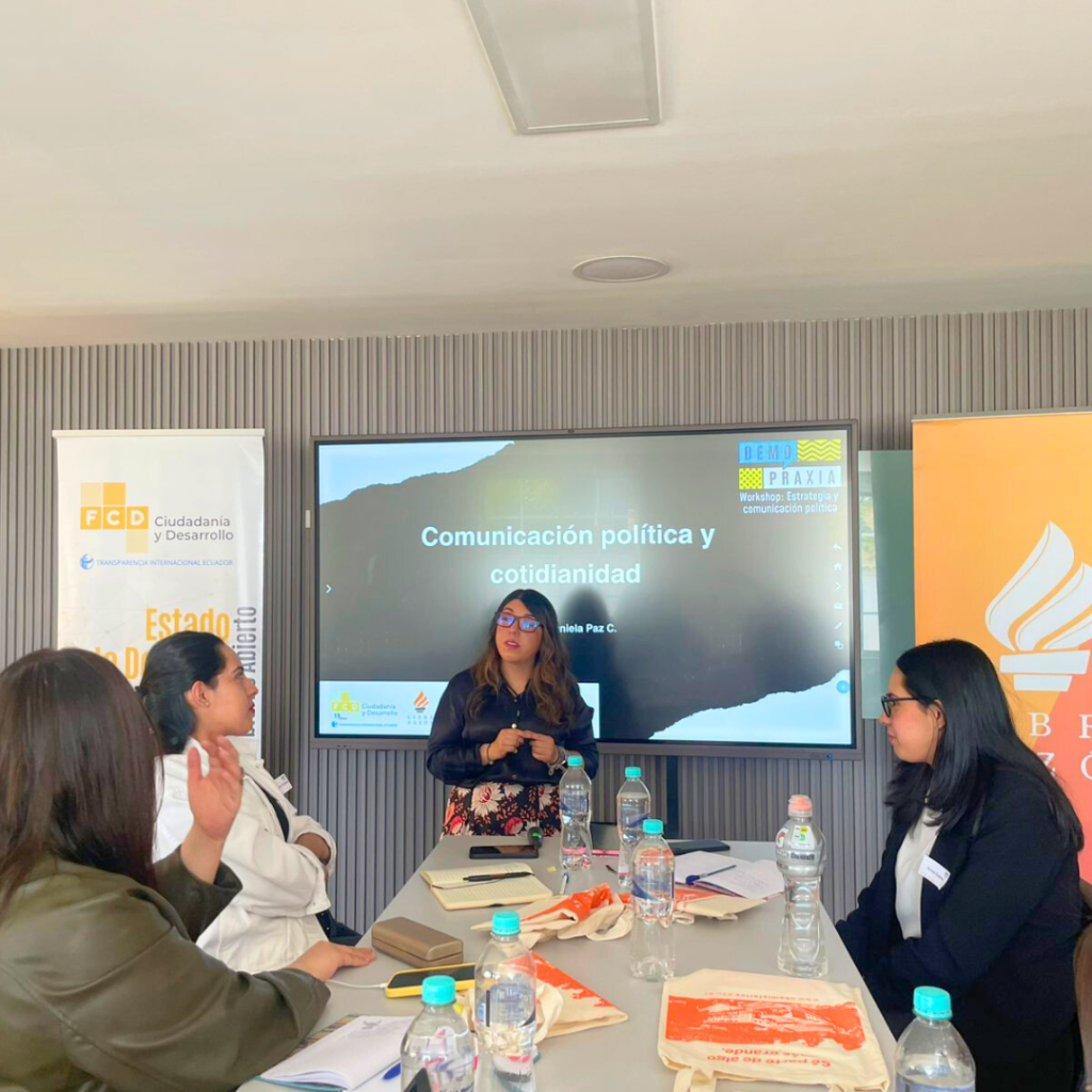 Workshop “DemoPraxia” impulsa liderazgo político joven con aval académico de la Universidad Hemisferios