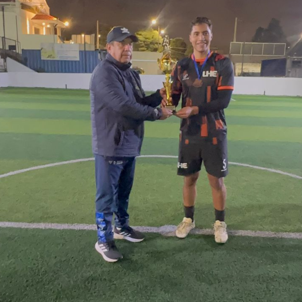 UHE alcanzó el tercer lugar en la Copa Sky