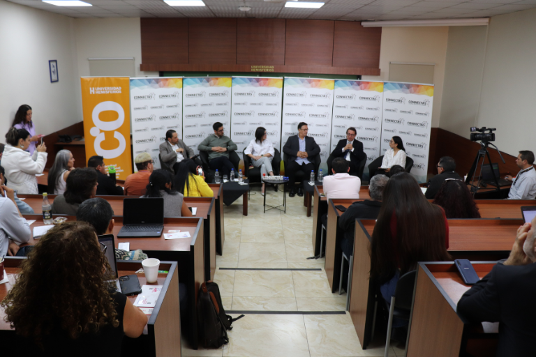 30 Periodistas Participaron En El Taller De Minería Ilegal Organizado Por La Uhe 