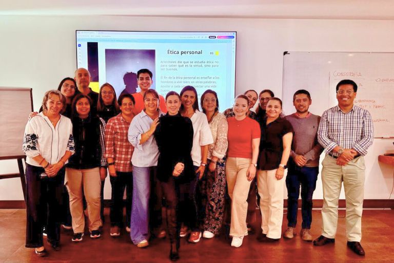 Jornadas De Formación Para Directores Uhe Fortaleció La Identidad Institucional