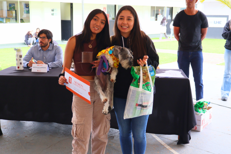 4 Universidad Hemisferios Halloween Pets Reunió a Estudiantes Docentes Y Mascotas En La Uhe