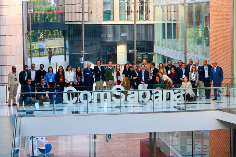 Encuentro Internacional de Facultades de Comunicación 2025 Universidad Hemisferios Uhe Presente En El Encuentro Internacional De Facultades De Comunicación 2025