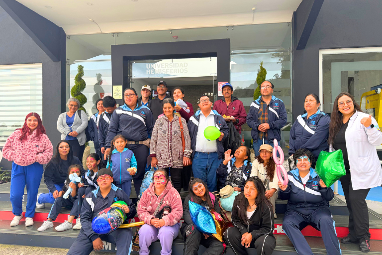 Atención odontológica Universidad Hemisferios Uhe Fortalece Su Compromiso Social Con Atención Odontológica Para Niños De Guayllabamba