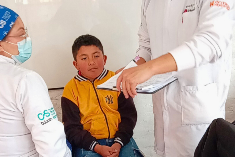 Uhe Impulsa La Salud Bucal Infantil Con Atención Preventiva Y Especializada a Niños De La Fundación Niños De María