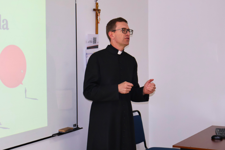 Uhe Abre Un Espacio De Reflexión Con La Charla antropología De La Sexualidad Para Su Comunidad Universitaria