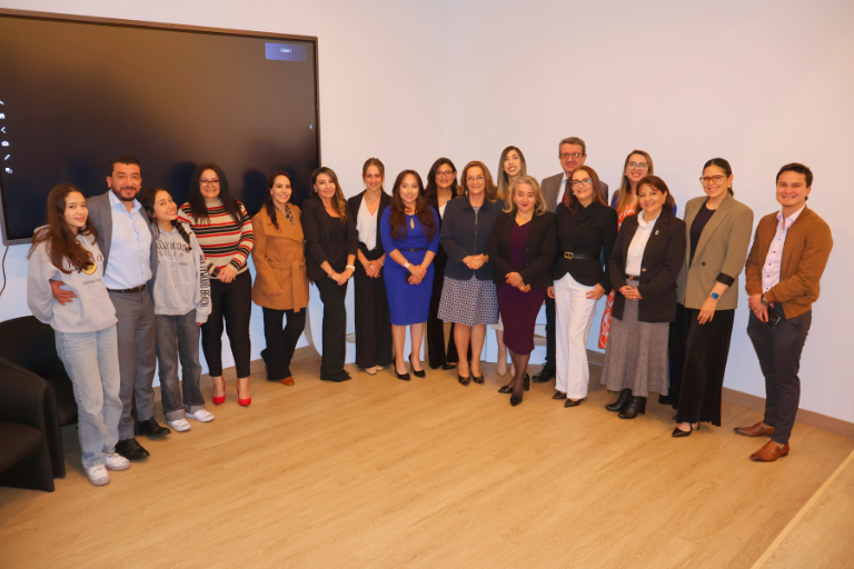 Conversatorio WIP Universidad Hemisferios Uhe Y Wip Ecuador Impulsan Un Diálogo Estratégico Sobre Liderazgo ético Y Participación Femenina En Espacios De Poder